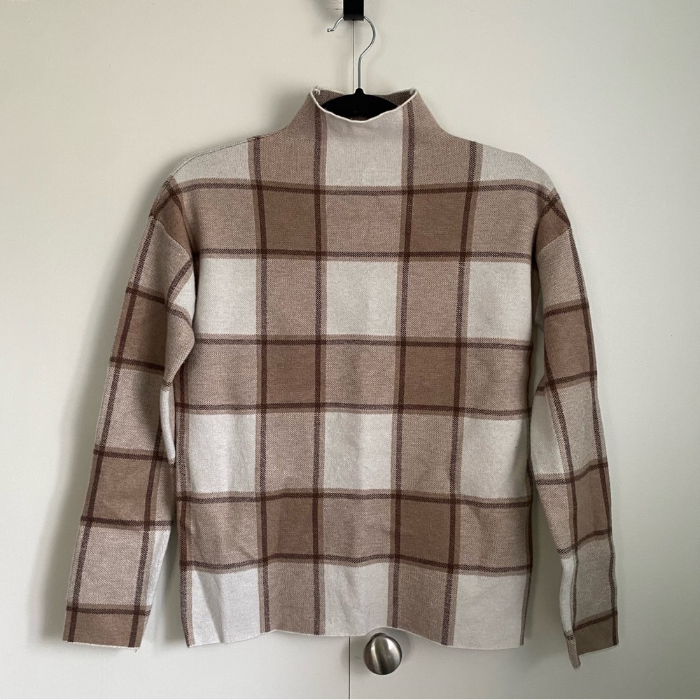 NWOT Tahari Brown & Tan Sweater